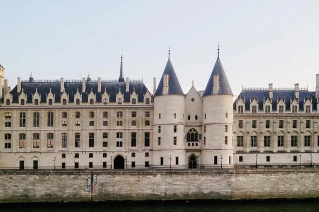 Conciergerie  33 główne atrakcje Paryża