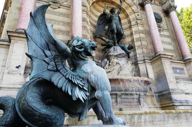 Plac Saint-Michel Plac Saint-Michel