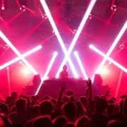 10 najlepszych klubów nocnych w Paryżu