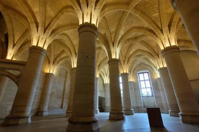 Zdjęcie: Eugene Tassart Muzeum i zamek Conciergerie w Paryżu