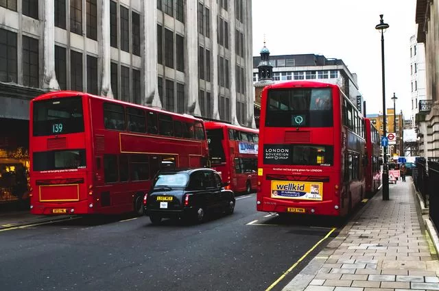 Zdjęcia: TheOtherKev / pixabay London Bus