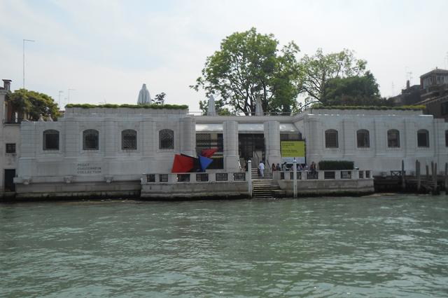 Obraz Waldo Miguez z Pixabay  Peggy Guggenheim