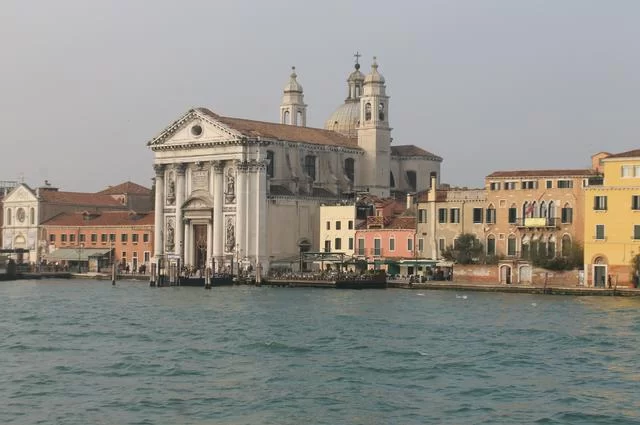 Obraz antonmaster z Pixabay  Giudecca Wenecja