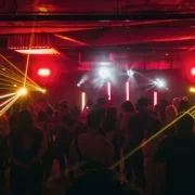 10 najlepszych klubów nocnych w Amsterdamie