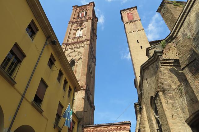 Zdjęcia: DEZALB / Pixabay.com Cechy charakterystyczne Emilii-Romania i Bolonii