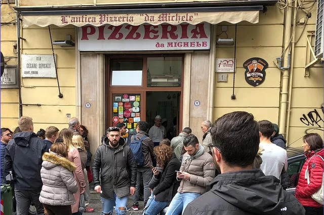 Husky / commons.wikimedia.org / CC BY 4.0 Pizzeria Da Michele