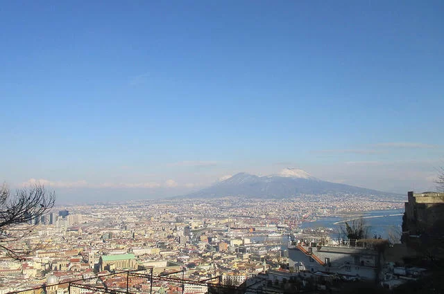 Punkty widokowe na Wezuwiusza w Neapolu