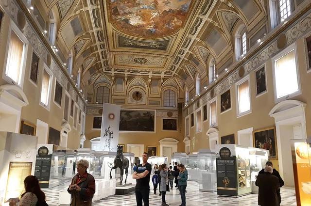 Simon Burchell / commons.wikimedia.org / CC BY-SA 4.0 Muzeum Archeologiczne