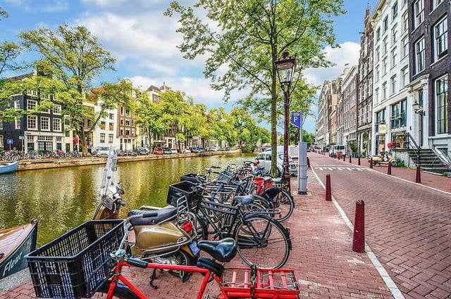 Pierwsze spojrzenie na Holandię