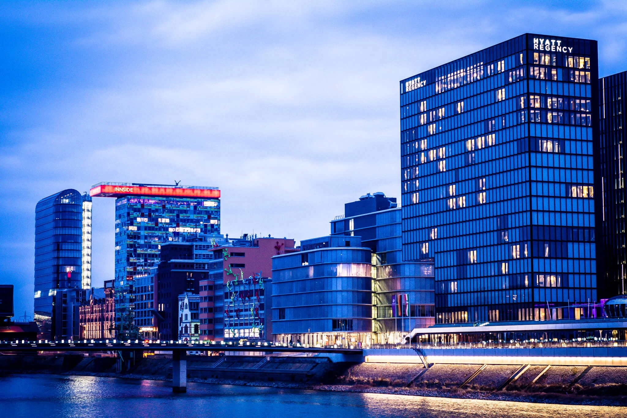 MEDIA HAVANA. MEDIA HAVANA.