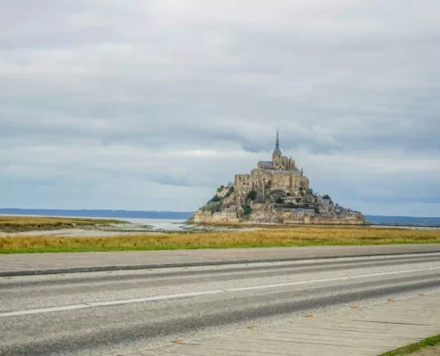 Jak dostać się do Mont Saint-Michel na własną rękę?