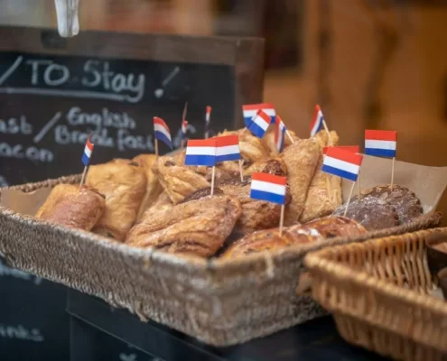 Jak zjeść pyszne jedzenie w Amsterdamie za 10 euro