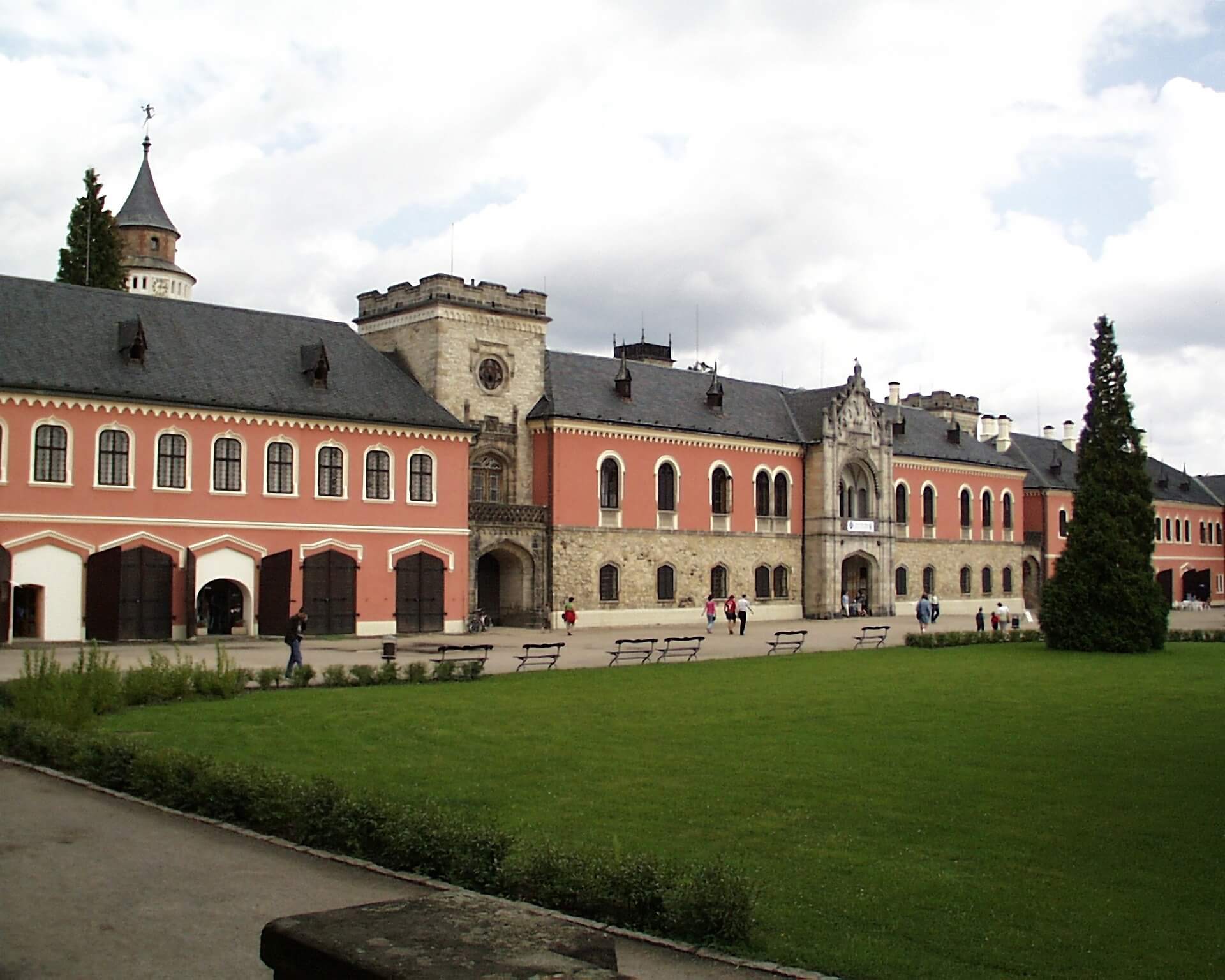 zamek Sychrov zamek Sychrov