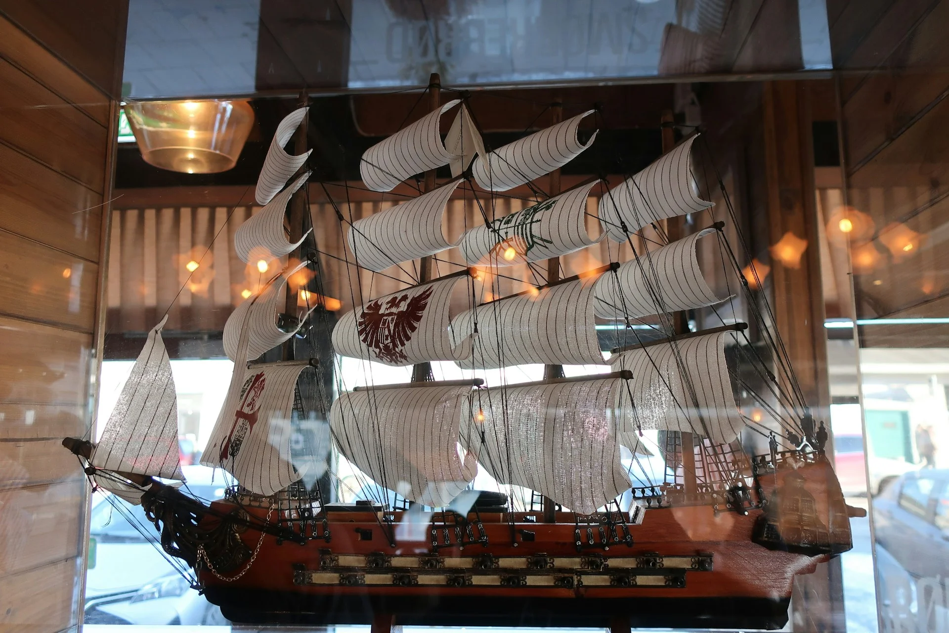 Książki rzemieślnicze i mapy Islandii – designerskie arcydzieła Książki rzemieślnicze i mapy Islandii – designerskie arcydzieła