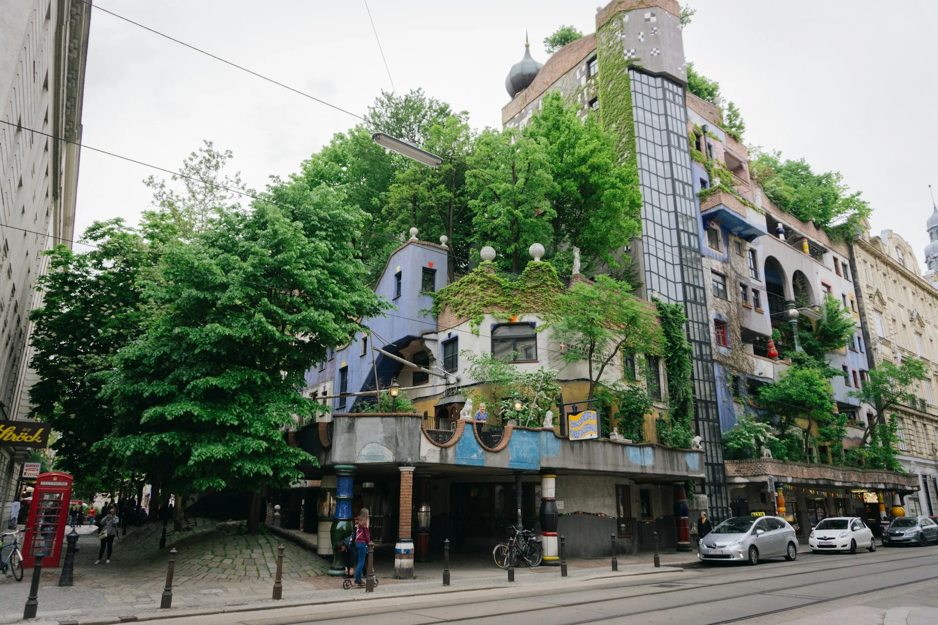 Hundertwasser