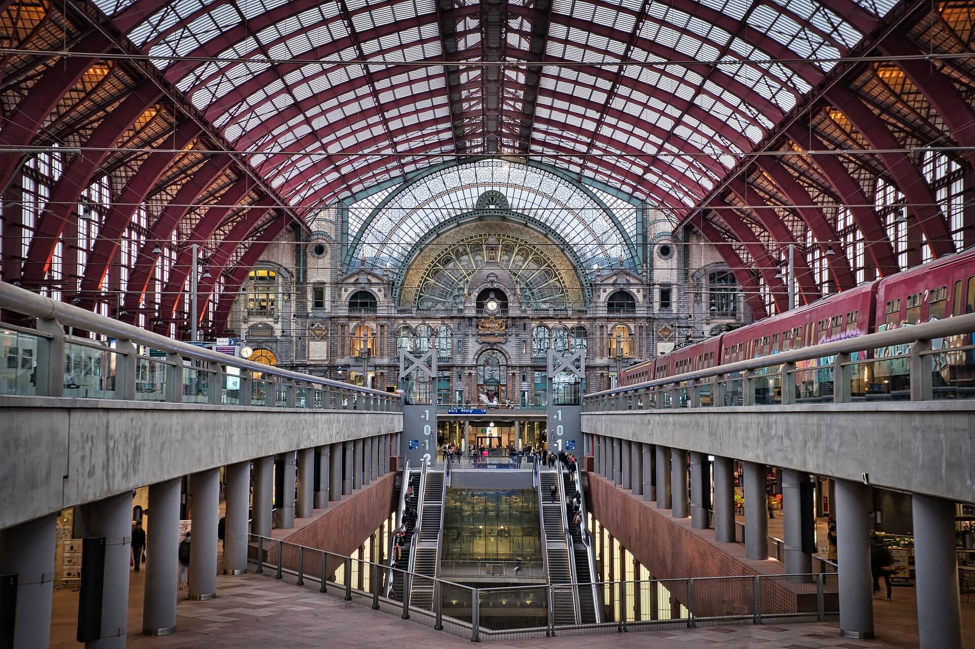 Centralna stacja kolejowa (Antwerpen-Centraal)