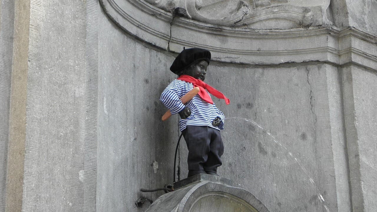 Sączące się posągi