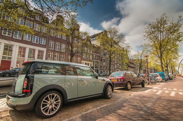 Samochodem do Amsterdamu