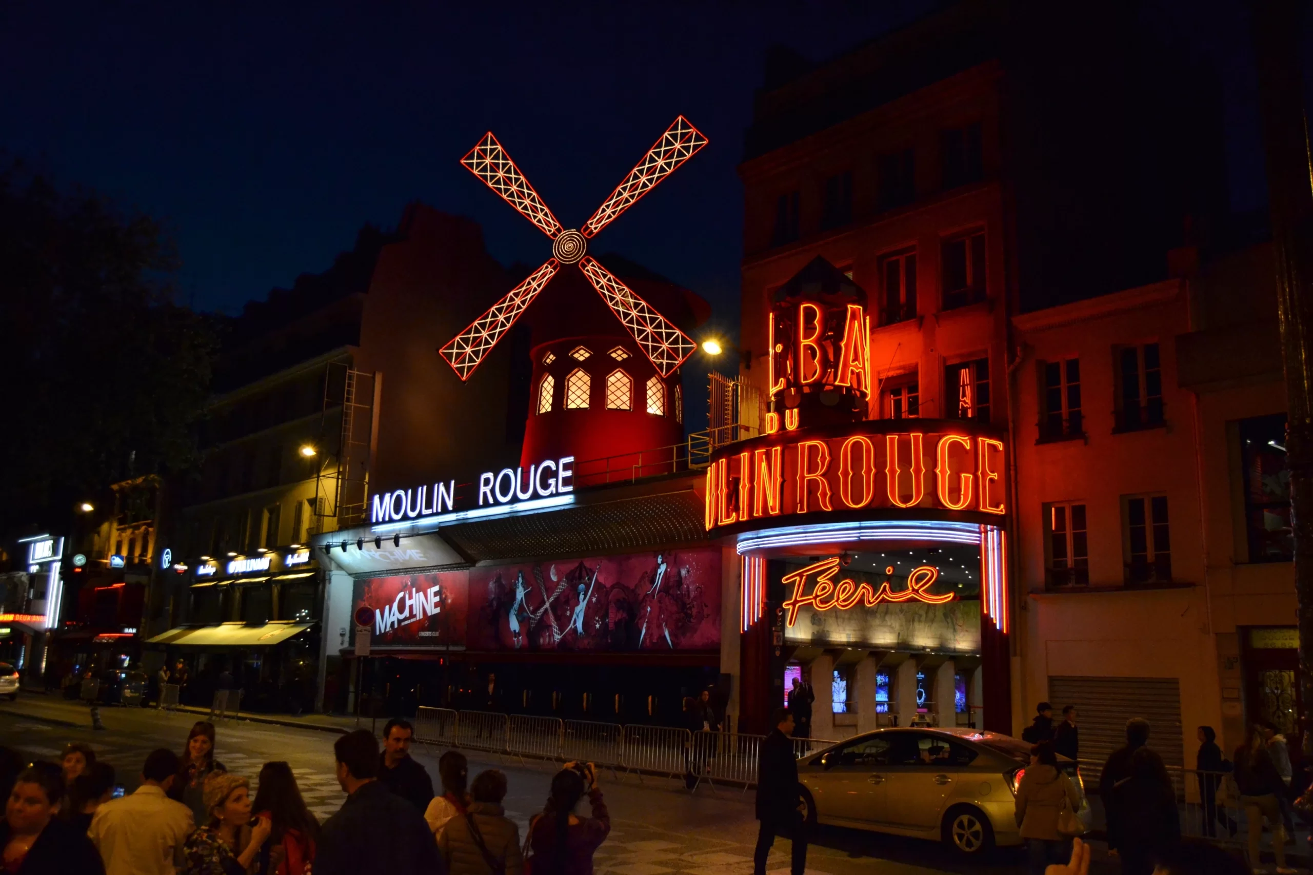 Występ i bilety do Moulin Rouge  : wszystko o Paryżu