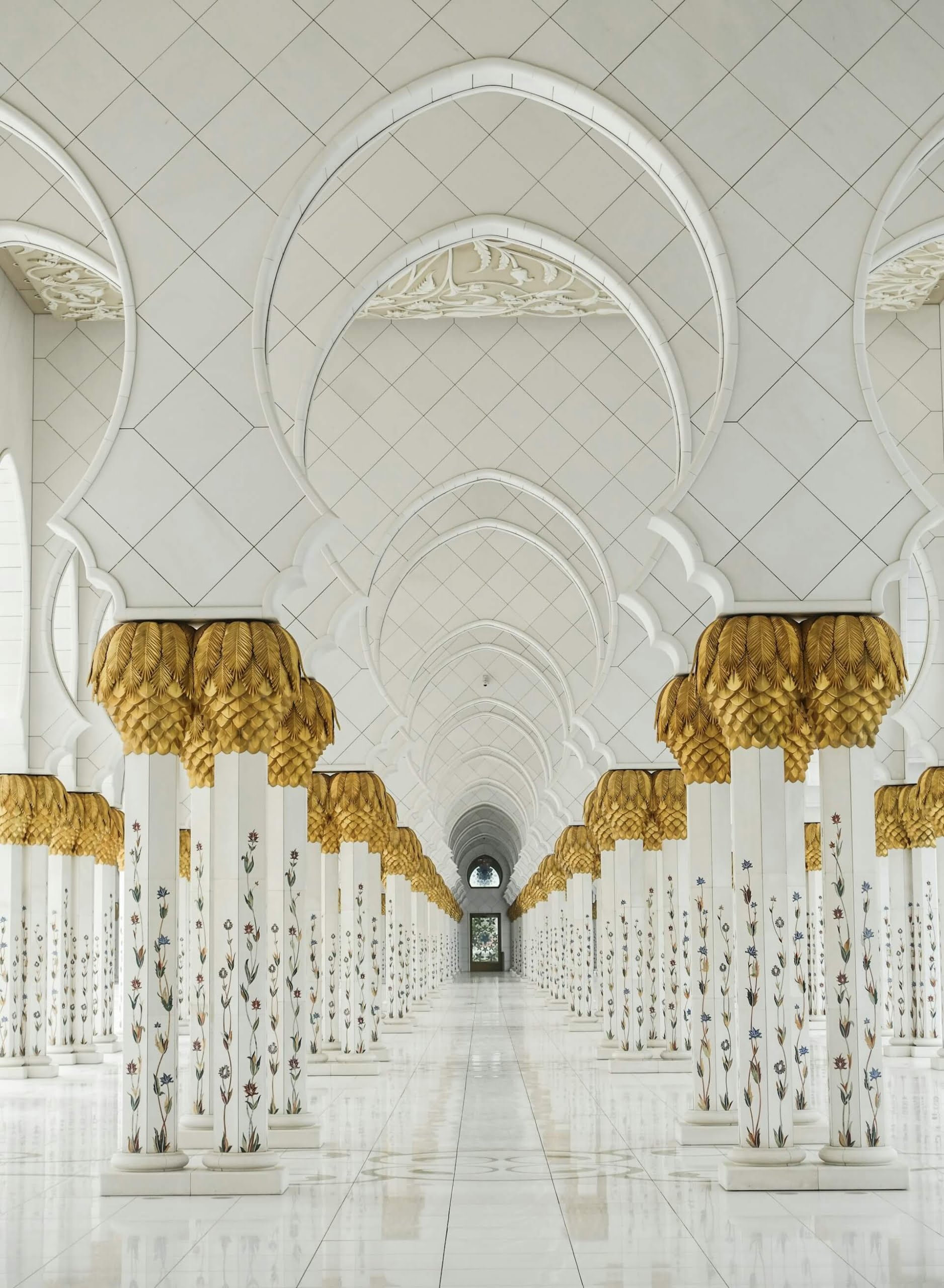 SHEIKH ZAYED GRAND MOSQUE