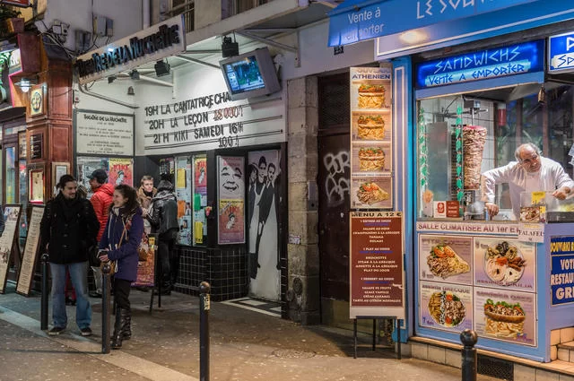 10 miejsc w Paryżu, w których można niedrogo zjeść
