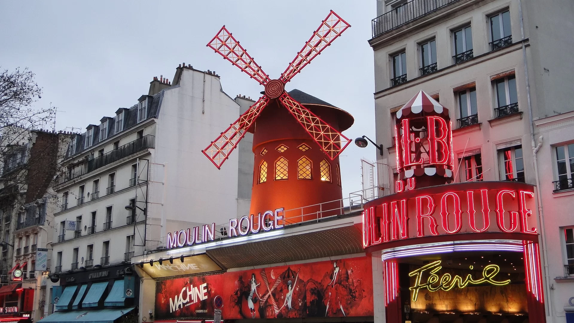 Kabaret Moulin Rouge