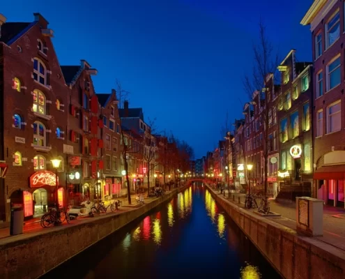 Ulica czerwonych latarni w Amsterdamie
