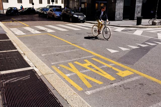 Opłaty parkingowe poza centrum Mediolanu: