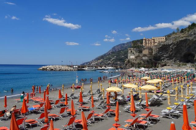 Najlepsze plaże na Wybrzeżu Amalfitańskim