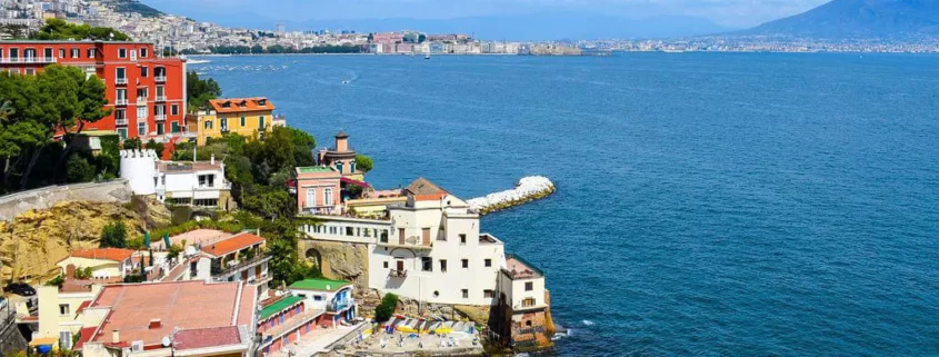 Plaże Neapolu: 14 najlepszych w kierunku Rzymu i Sorrento