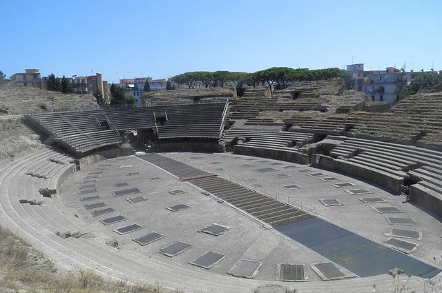 Anfiteatro Flavio w Pozzuoli