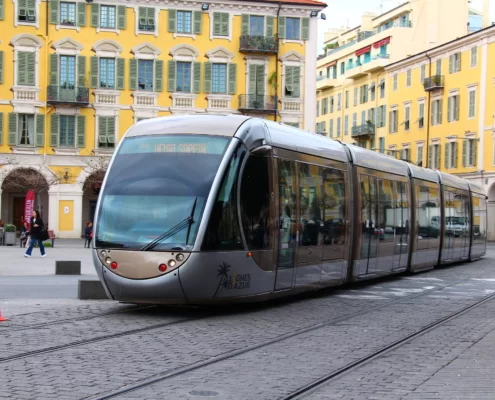 Transport publiczny w Nicei