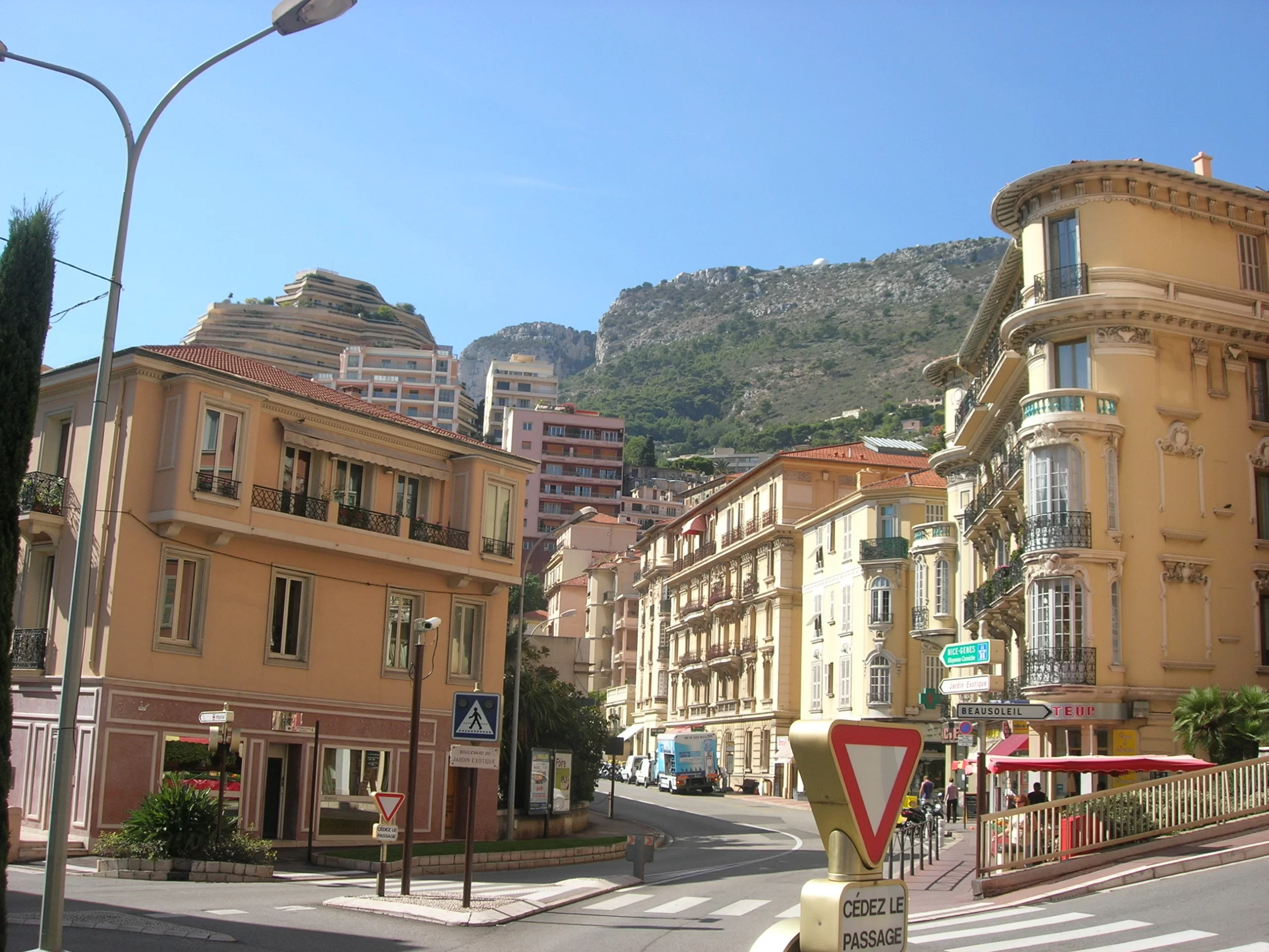Gdzie się zatrzymać w Monako: miasta i dzielnice